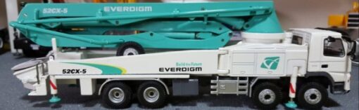1/50 Scale Model Korea DY (Mercedes-Benz Actros Truck) Concrete Pump Truck Diecast Model - Image 2